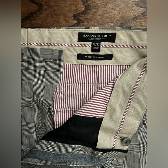 Banana Republic Men's Glen Plaid Wool Dress Pants. Size 34. - Picture 3 of 8